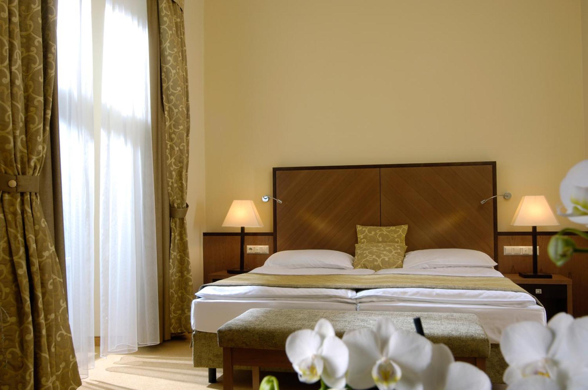 Hotel Warmbaderhof Villach Ngoại thất bức ảnh